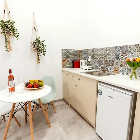 The 9 Project - Centre