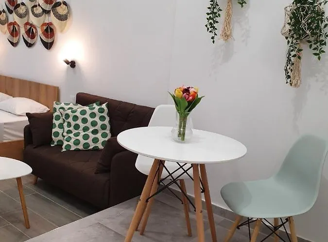 The 9 Project - Centre