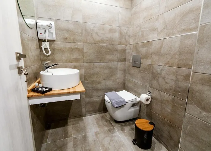 The 9 Project - Centre