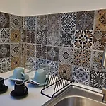 The 9 Project - Centre * סלוניקי