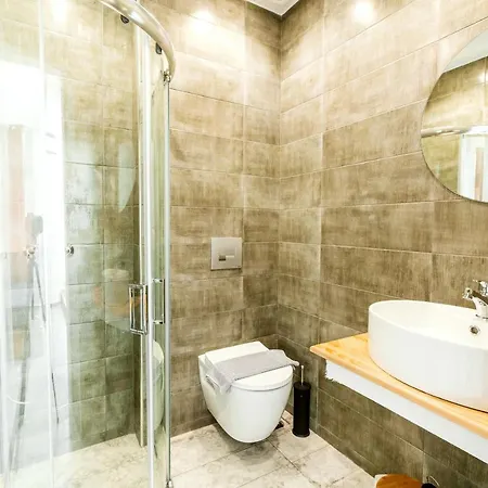 The 9 Project - Centre سالونيك