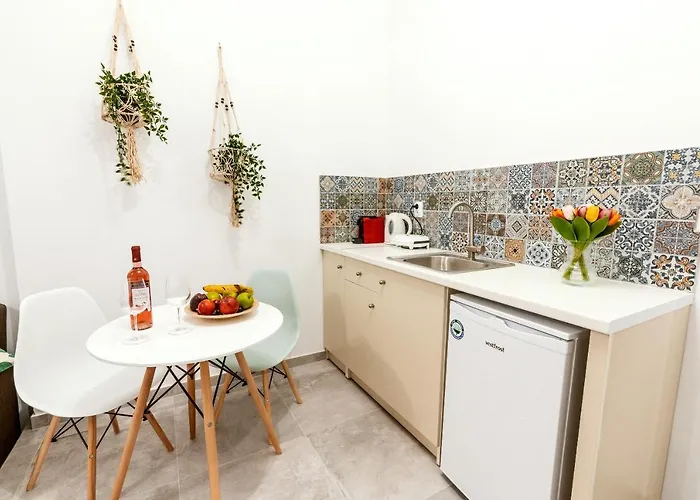 The 9 Project - Centre